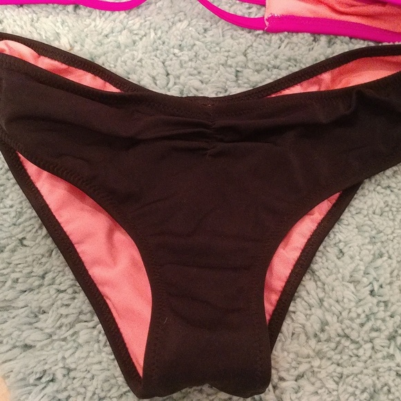 Victoria secret pink bikini - Picture 2 of 7